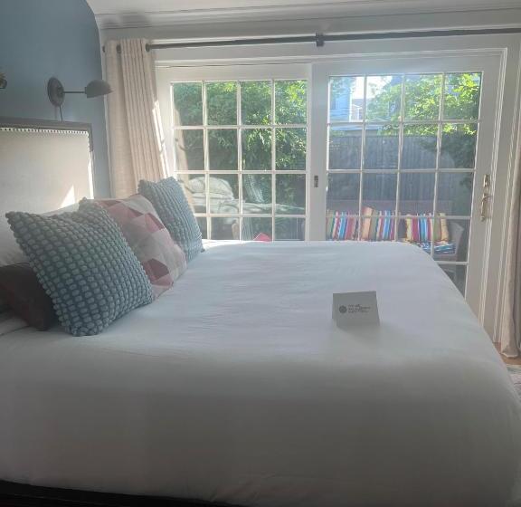 Monolocale Standard Letto King, The Ellery