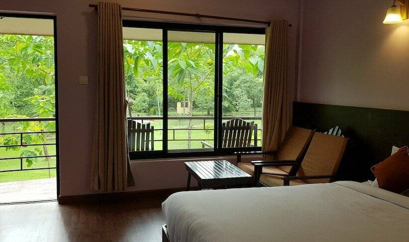 اتاق لوکس, Lumbini Buddha Garden Resort