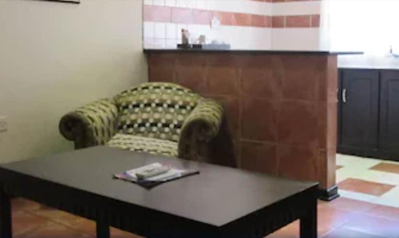 اتاق لوکس, Oasis Motel