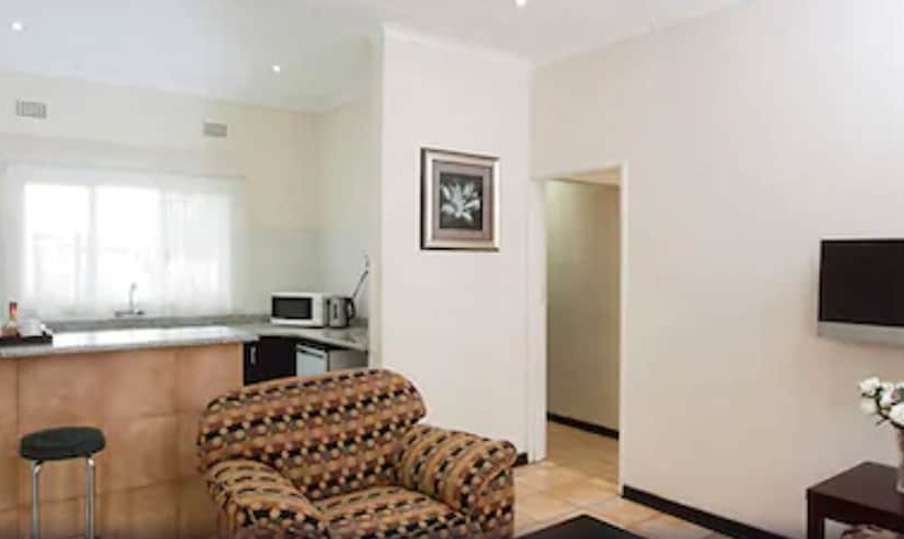 اتاق لوکس, Oasis Motel