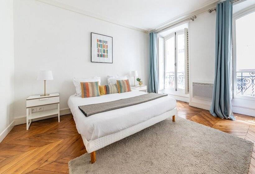 2 Bedroom Premium Apartment, Résidence Bergère   Appartements