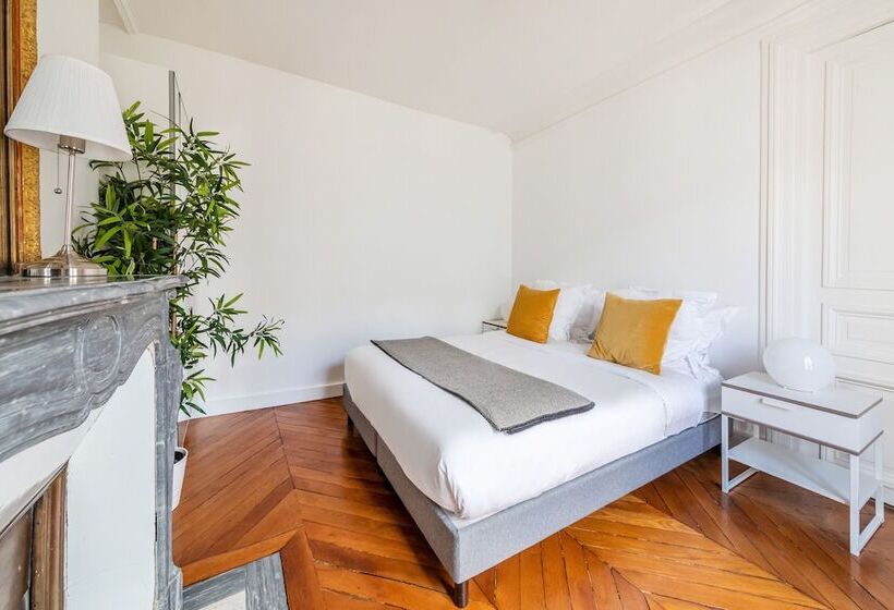 2 Bedroom Premium Apartment, Résidence Bergère   Appartements