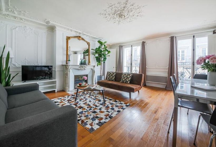 2 Bedroom Premium Apartment, Résidence Bergère   Appartements