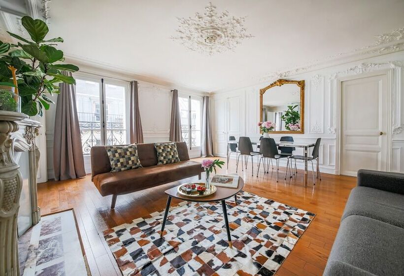 2 Bedroom Premium Apartment, Résidence Bergère   Appartements