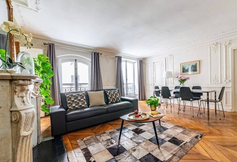 2 Bedroom Premium Apartment, Résidence Bergère   Appartements