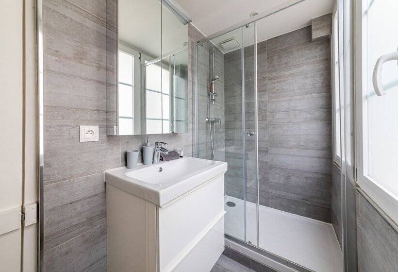 2 Bedroom Premium Apartment, Résidence Bergère   Appartements