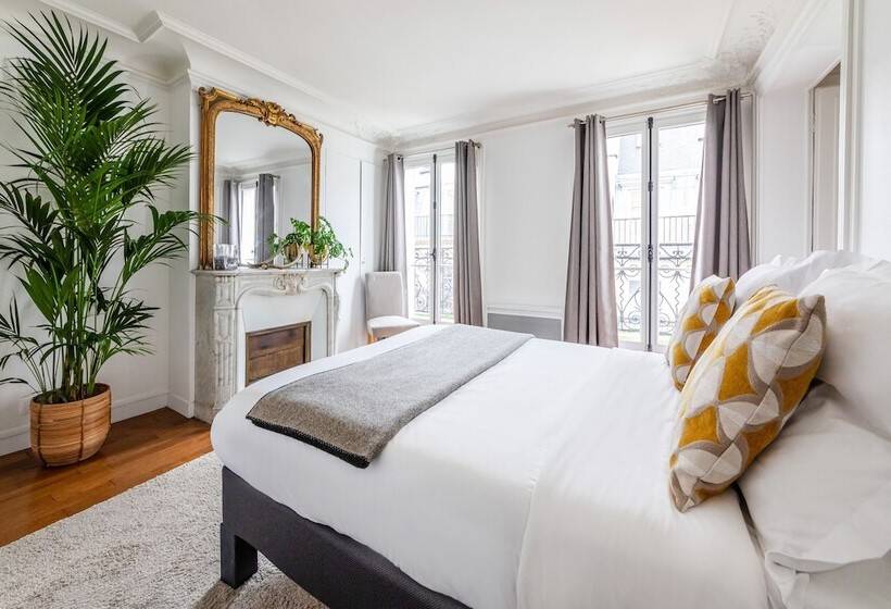 2 Bedroom Premium Apartment, Résidence Bergère   Appartements