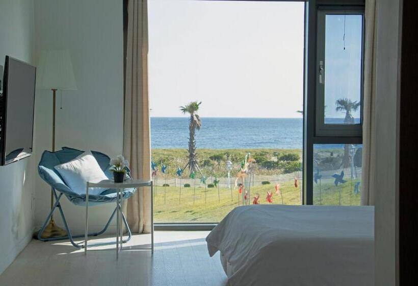 اتاق استاندارد با چشم‌انداز دریا, Sun And Moon Resort
