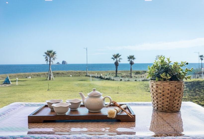 اتاق استاندارد با چشم‌انداز دریا, Sun And Moon Resort