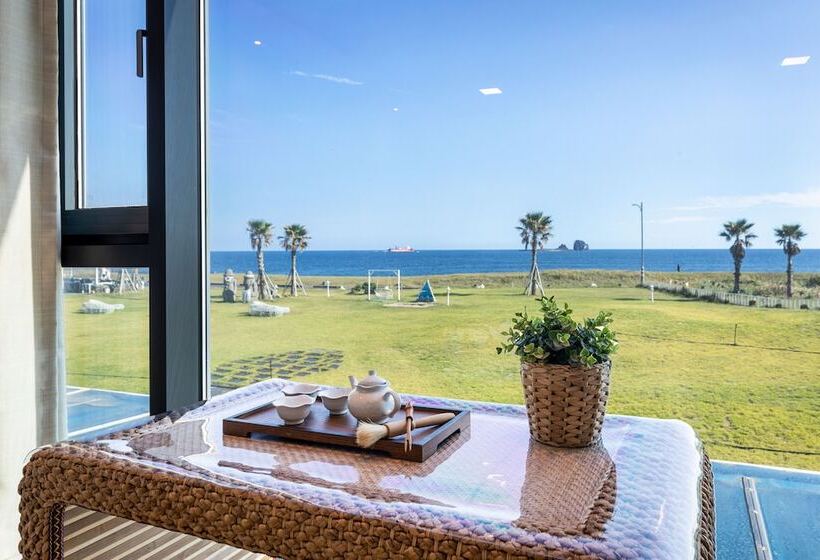 اتاق استاندارد با چشم‌انداز دریا, Sun And Moon Resort