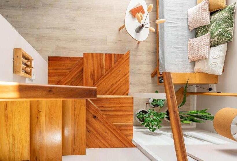 بانگلوی استاندارد, Woodlands Self Catering