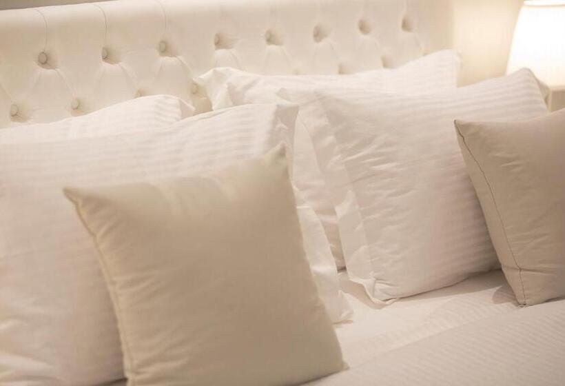 اتاق استاندارد با تخت بزرگ, Amaryllis Luxury Rooms