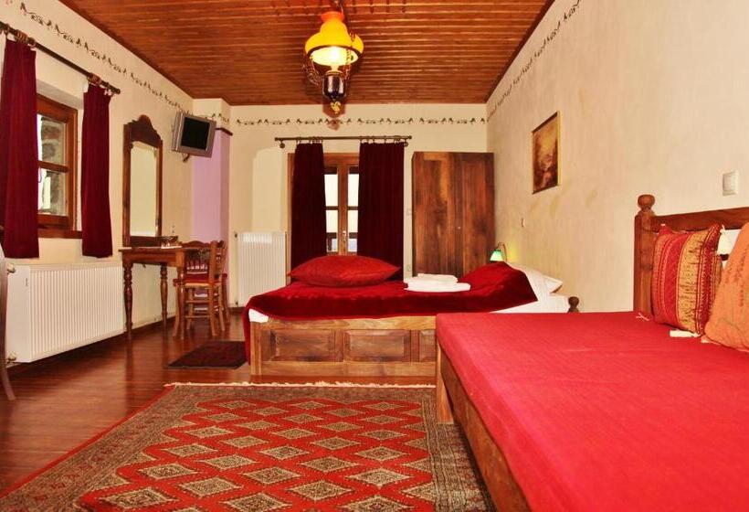 اتاق استاندارد چهار تخته, Iaspis Guesthouse