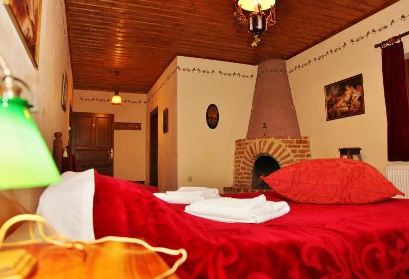 اتاق استاندارد چهار تخته, Iaspis Guesthouse