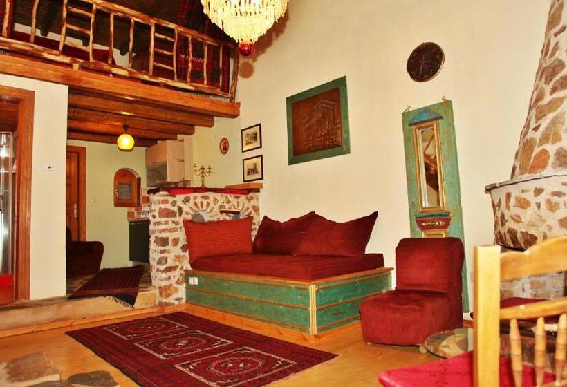 بنگله خانوادگی, Iaspis Guesthouse