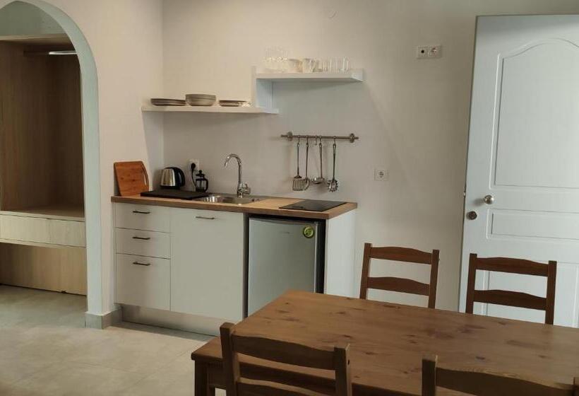 آپارتمان 1 خوابه با چشم‌انداز دریا, Ellie Apartments Stalida