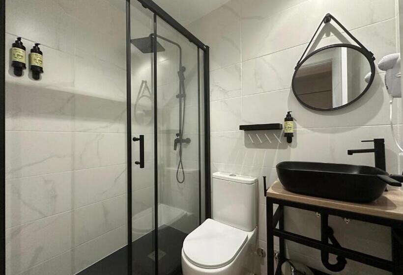 اتاق استاندارد, Cc Opera Suites