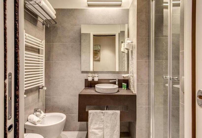اتاق استاندارد سه نفره, Trevi   Gruppo Trevi Hotels