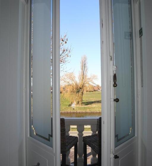 اتاق لوکس, Le Petit Chateau Vaartdijk