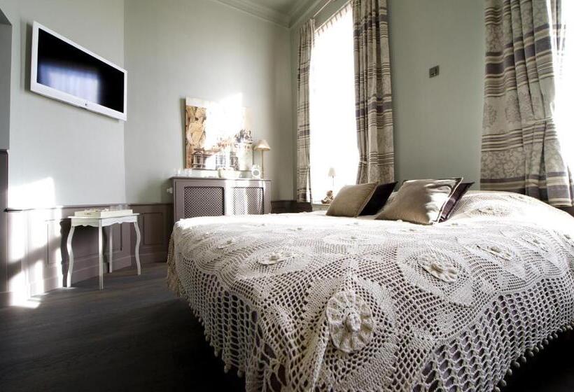 اتاق استاندارد با تخت بزرگ, Le Petit Chateau Vaartdijk