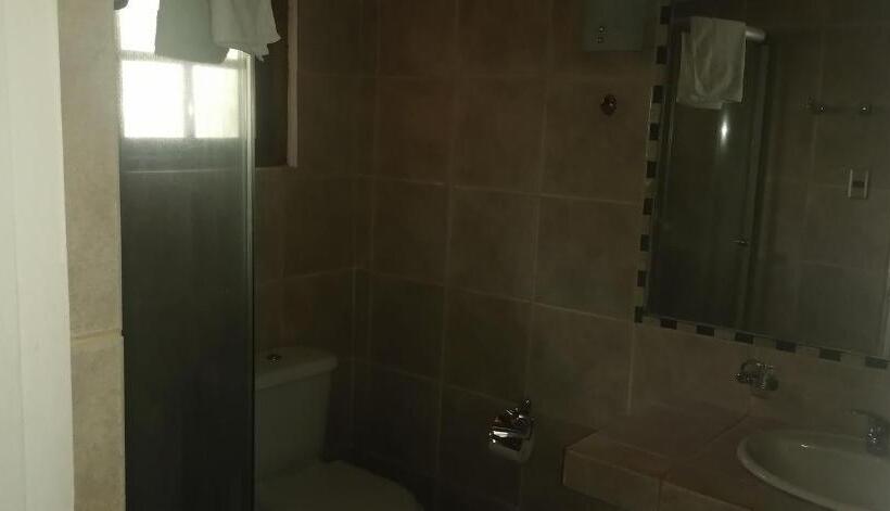خانه 2 خوابه, Cabañas Hosteria De Vilches