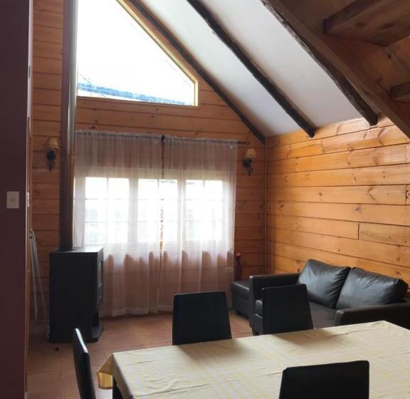 بانگلوی لوکس, Cabañas Hosteria De Vilches