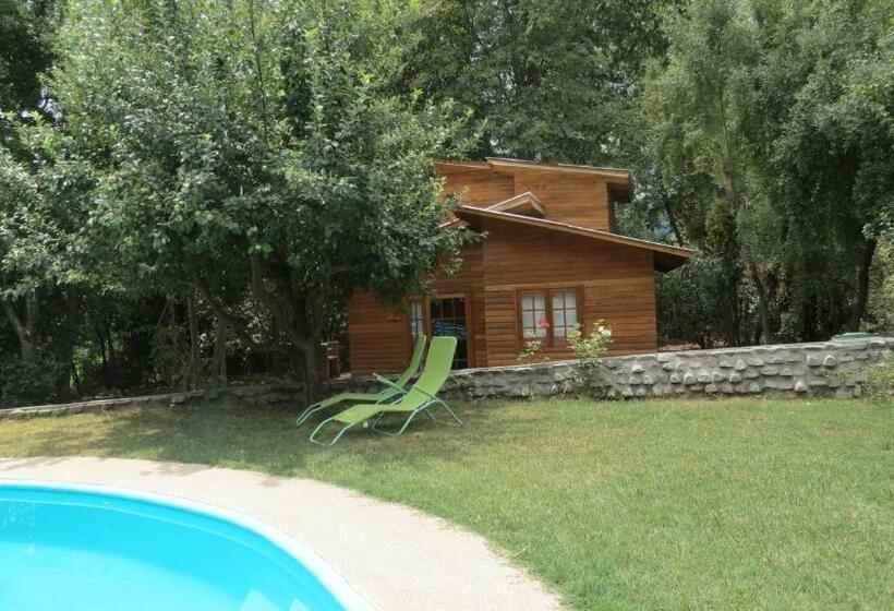 کلبه ییلاقی, Cabañas Hosteria De Vilches