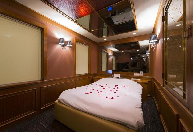 اتاق استاندارد با تخت بزرگ, Chateau Briant