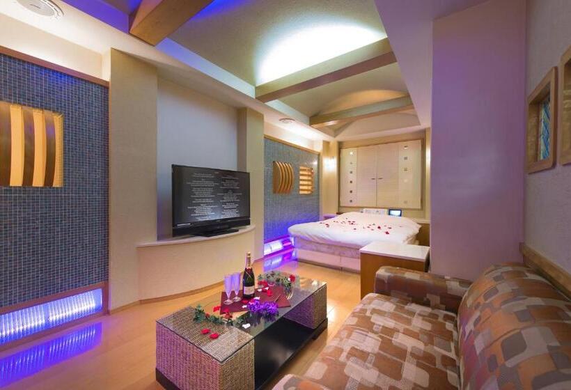 اتاق استاندارد با تخت بزرگ, Chateau Briant