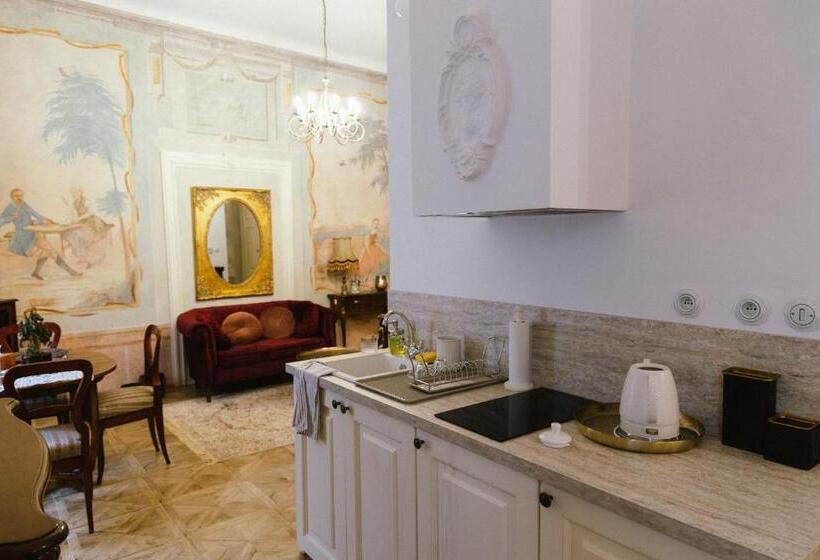آپارتمان لوکس 1 خوابه, Opera Apartments