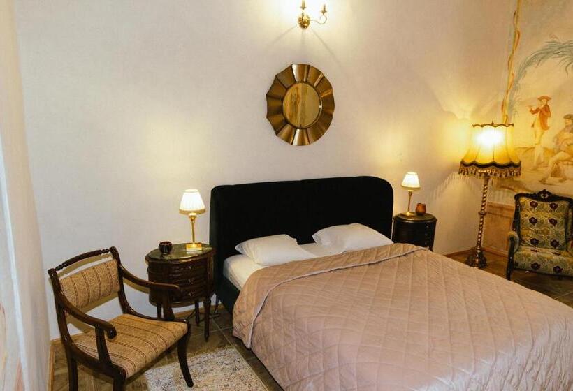 آپارتمان لوکس 1 خوابه, Opera Apartments