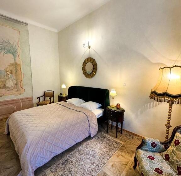 آپارتمان لوکس 1 خوابه, Opera Apartments