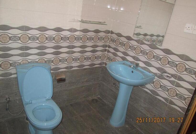 اتاق استاندارد, Ariyawansa Guest House