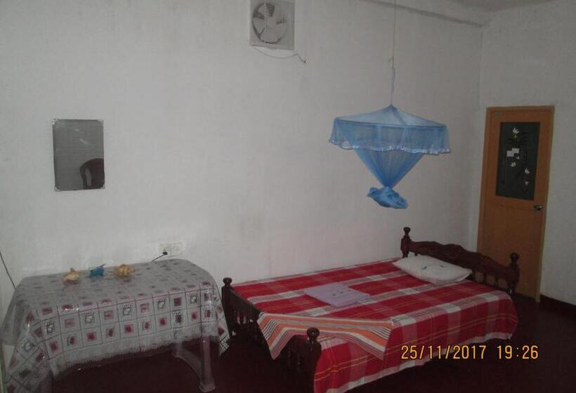اتاق استاندارد, Ariyawansa Guest House