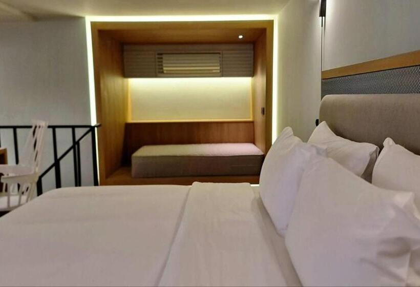 سوییت لوکس, The Sacha Apart Hotel Thonglor