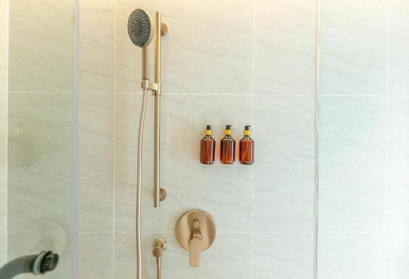 اتاق لوکس, The Sacha Apart Hotel Thonglor
