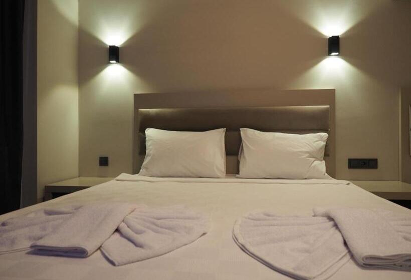 اتاق استاندارد با بالکن, Zeni̇a Otel