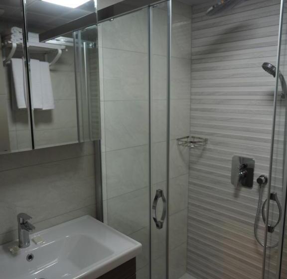 اتاق استاندارد با بالکن, Zeni̇a Otel