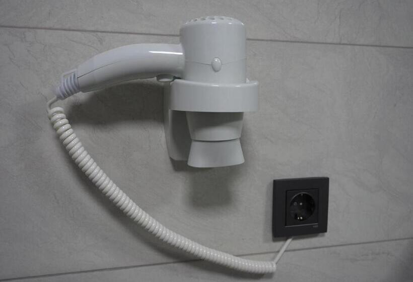 اتاق لوکس, Zeni̇a Otel