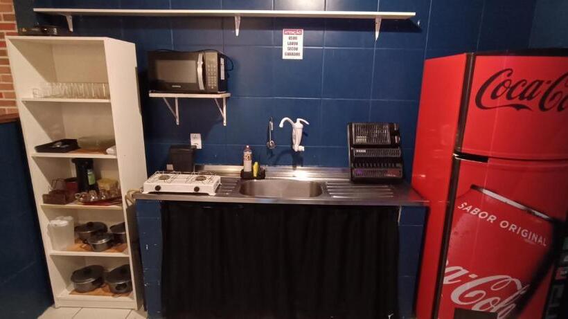 تختخواب در اتاق مشترک, Conexão Mar Hostel