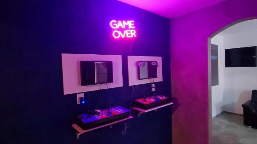 تختخواب در اتاق مشترک, Conexão Mar Hostel