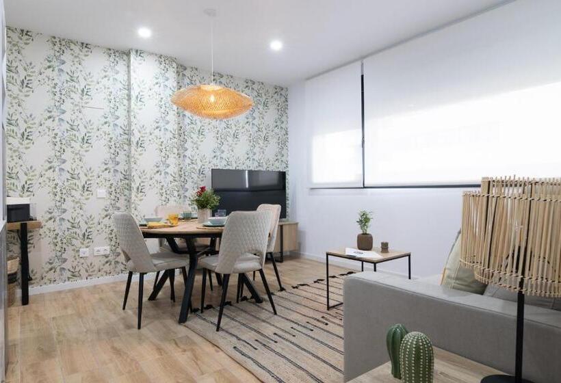 آپارتمان لوکس 1 خوابه, Dormforyou Arena Delux