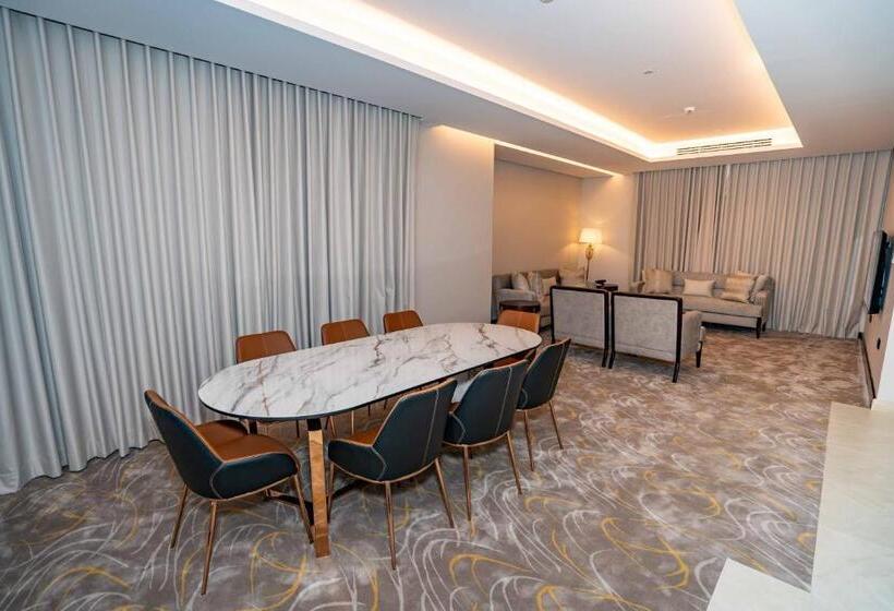 سوئیت با تخت بزرگ, Le Bosquet