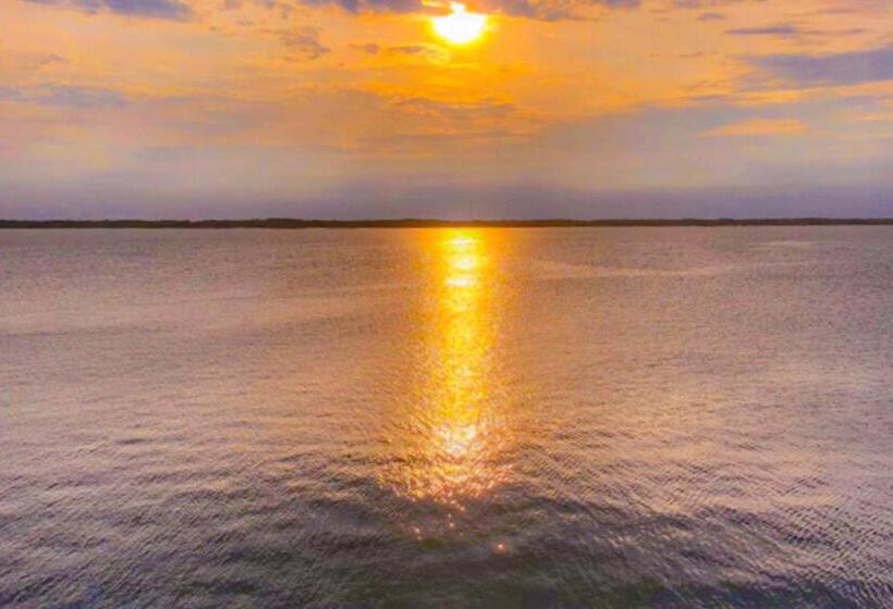 آپارتمان 2 خوابه, Pintail Point Unit 305
