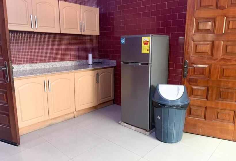 آپارتمان 3 خوابه, Adrich Properties Cantonment