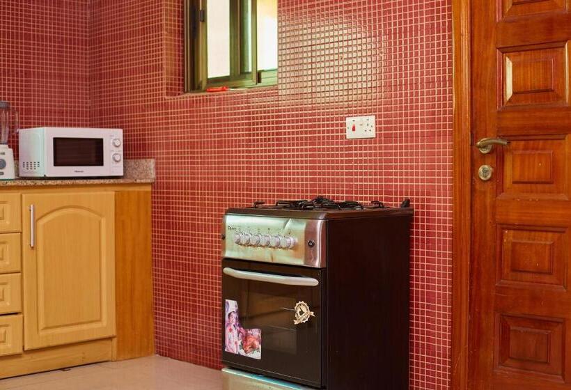 آپارتمان 3 خوابه, Adrich Properties Cantonment