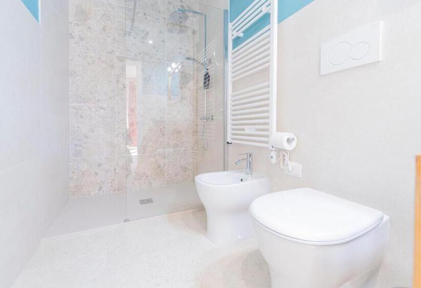 اتاق لوکس با چشم‌انداز دریا, Villa Chicchi   Sestri Levante