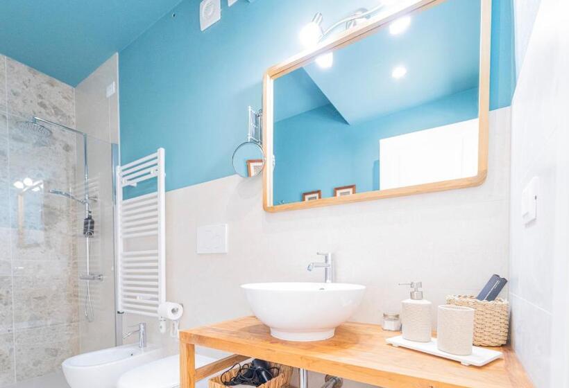 اتاق لوکس با چشم‌انداز دریا, Villa Chicchi   Sestri Levante