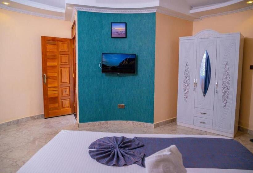 سوییت سوپریور, Calfie Resort Kisumu
