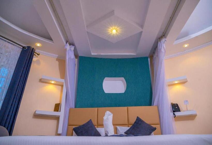 سوییت سوپریور, Calfie Resort Kisumu